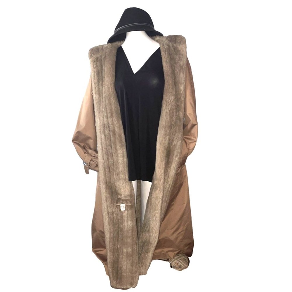 Vintage Tan Faux? Fur-lined Rain Coat Cold Weather Water Proof Jacket Pockets